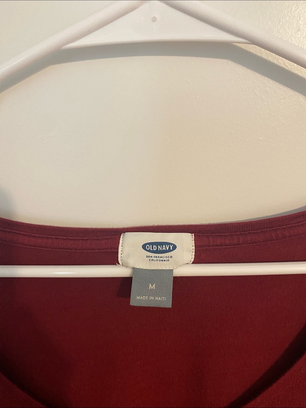 Old Navy Women's Short Sleeve Scoop Neck Tee - Burgundy - Picture 2 of 3